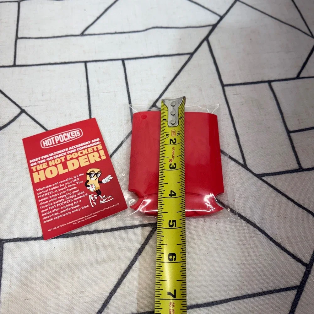 Hot Pockets Silicone Sandwich Holder One Size‎ Red Reusable Snack Sleeve Logo